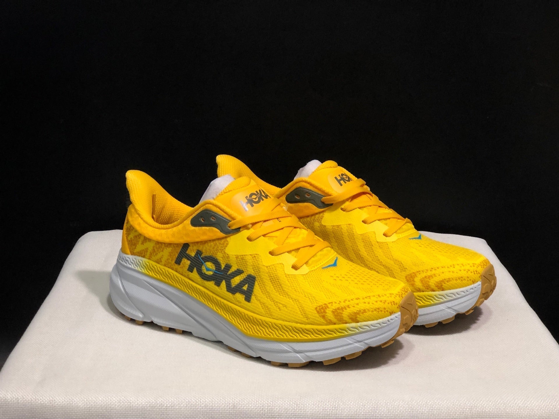 HOKA ONE ONE Challenger 7