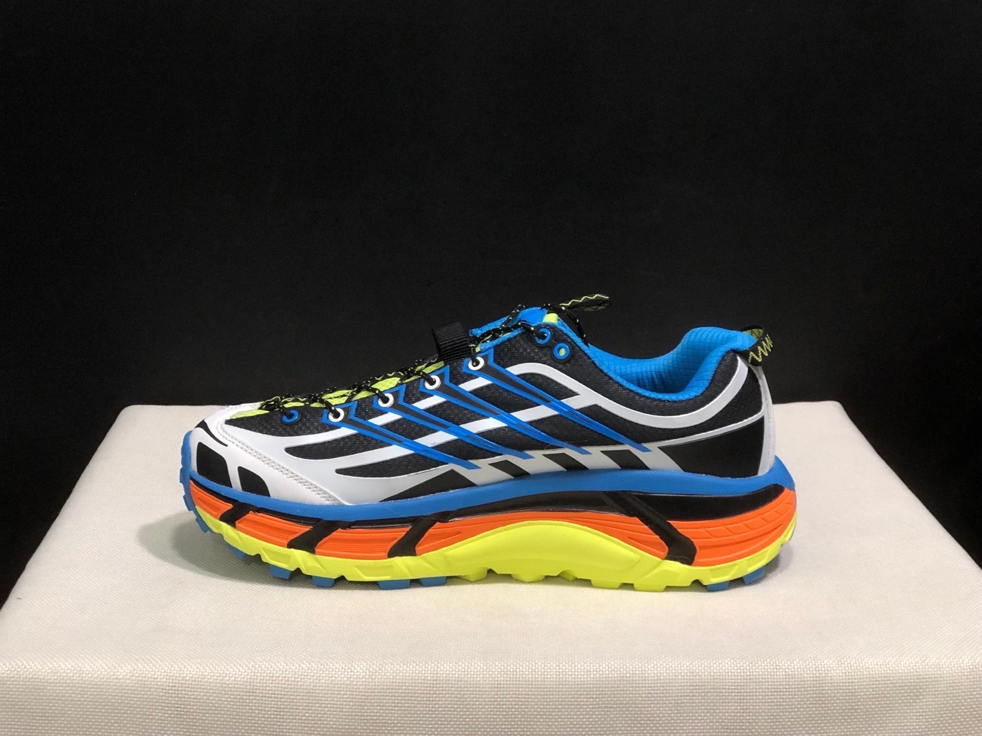 HOKA ONE ONE Mafate three 2